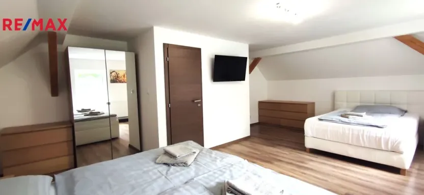 Prodej apartmánu, Zlaté Hory - Ondřejovice, 250 m2