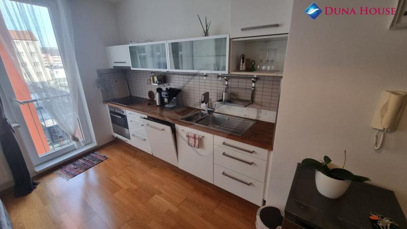 Prodej bytu 2+kk, Praha - Libeň, Drahobejlova, 52 m2
