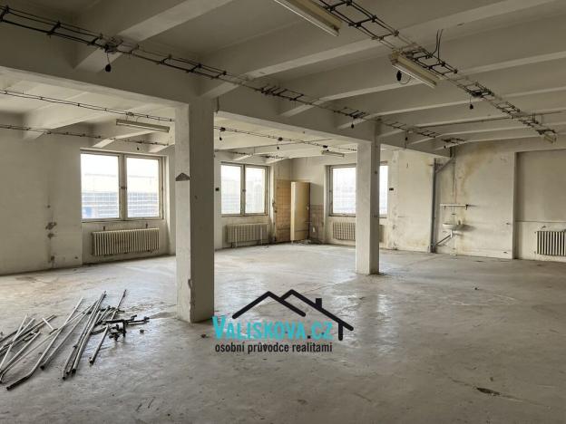 Pronájem skladu, Kroměříž, Hulínská, 792 m2
