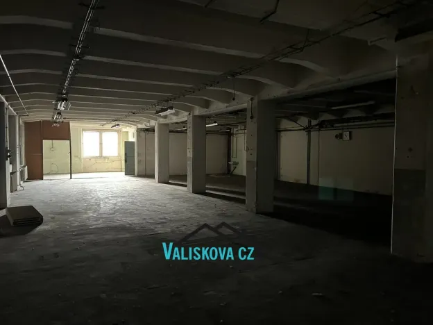 Pronájem skladu, Kroměříž, Hulínská, 792 m2