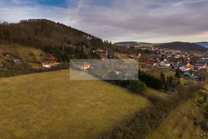 Prodej pozemku pro bydlení, Chodouň, 1636 m2