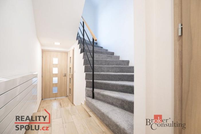 Prodej rodinného domu, Praha - Kyje, Splavná, 105 m2