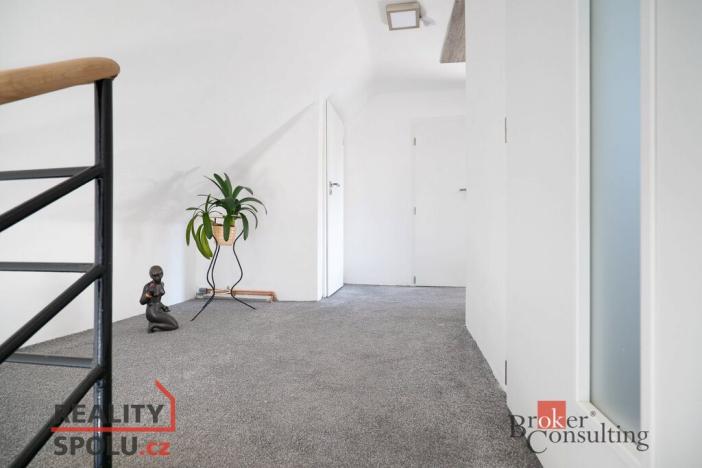 Prodej rodinného domu, Praha - Kyje, Splavná, 105 m2