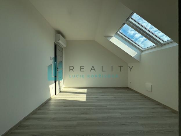 Prodej bytu 3+kk, Strážnice, Grůska, 93 m2