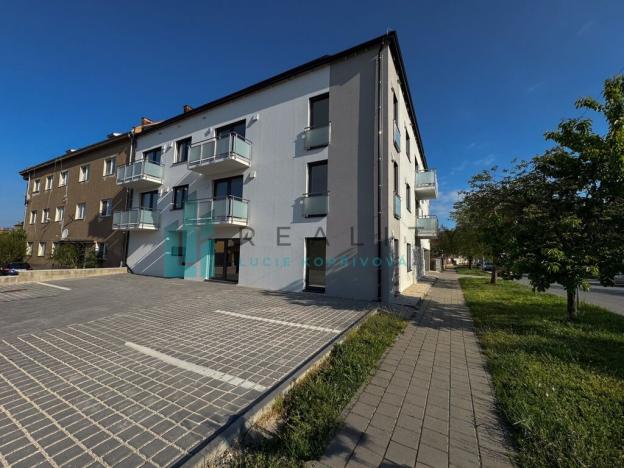 Prodej bytu 3+kk, Strážnice, Grůska, 93 m2