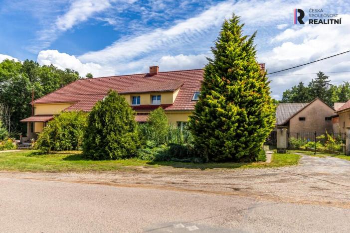 Prodej obchodního prostoru, Bystřice - Semovice, 800 m2