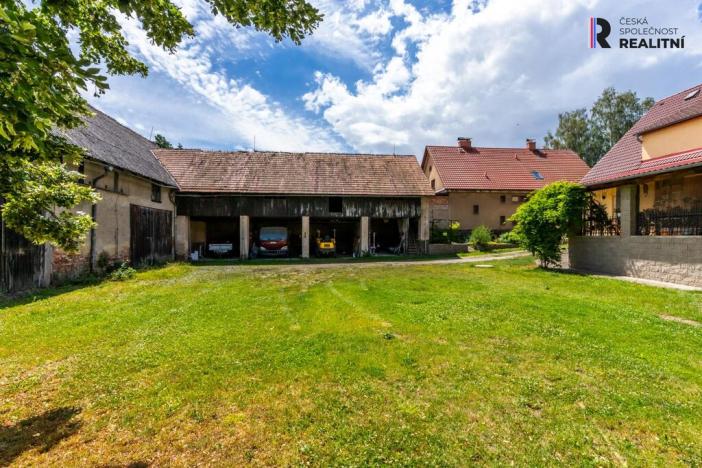 Prodej obchodního prostoru, Bystřice - Semovice, 800 m2