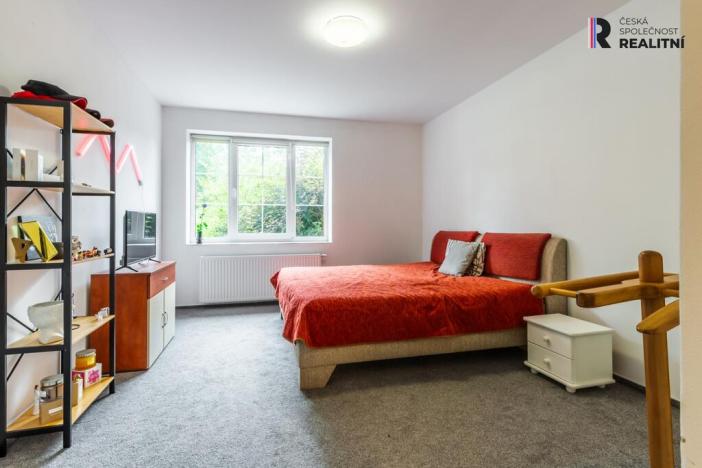 Prodej obchodního prostoru, Bystřice - Semovice, 800 m2