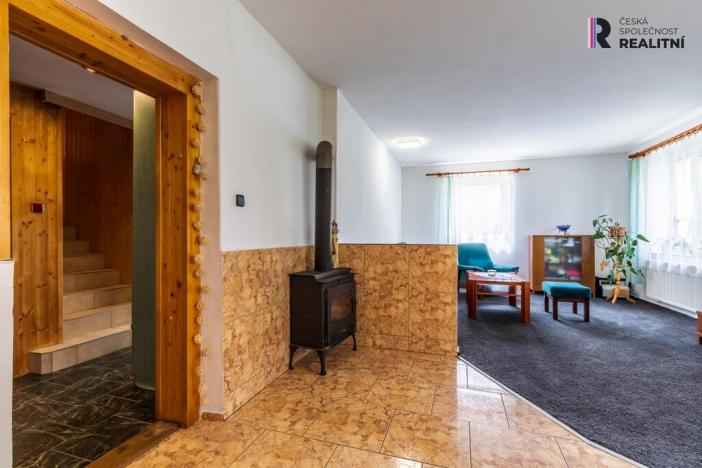 Prodej obchodního prostoru, Bystřice - Semovice, 800 m2