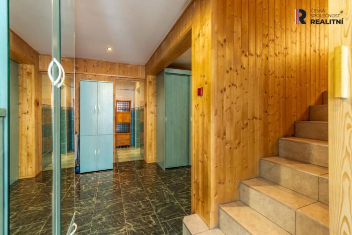 Prodej obchodního prostoru, Bystřice - Semovice, 800 m2