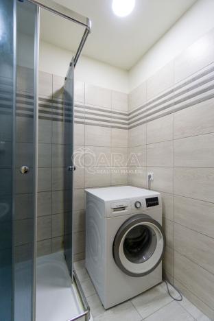 Prodej bytu 3+1, Brandýs nad Labem-Stará Boleslav - Brandýs nad Labem, Komenského nám., 113 m2