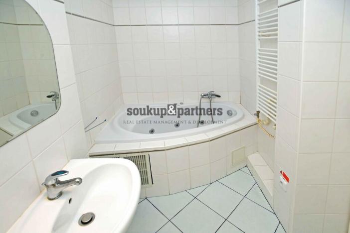 Prodej obchodního prostoru, Mariánské Lázně, Lidická, 28 m2