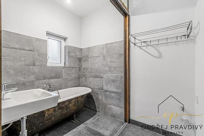 Prodej rodinného domu, Praha - Modřany, Skalnatá, 210 m2