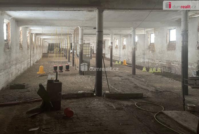 Prodej zemědělského objektu, Třebonín, 9480 m2