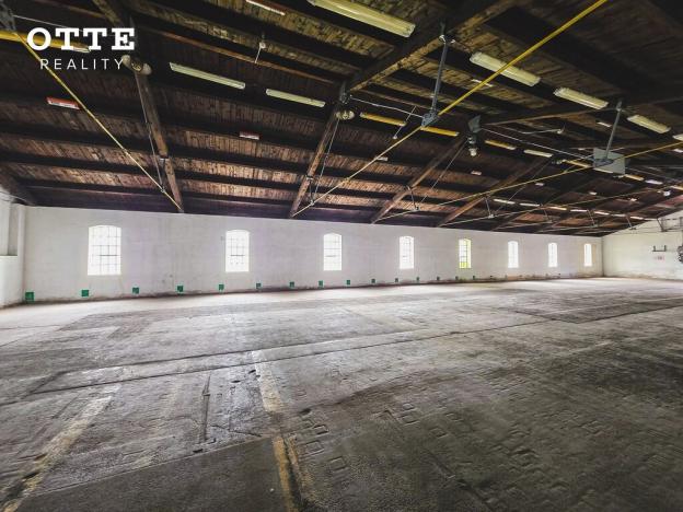 Pronájem skladu, Rokycany, Boženy Němcové, 3679 m2