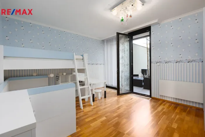 Prodej bytu 3+kk, Karlovy Vary, Pražská silnice, 99 m2