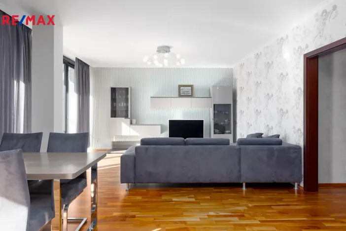 Prodej bytu 3+kk, Karlovy Vary, Pražská silnice, 99 m2