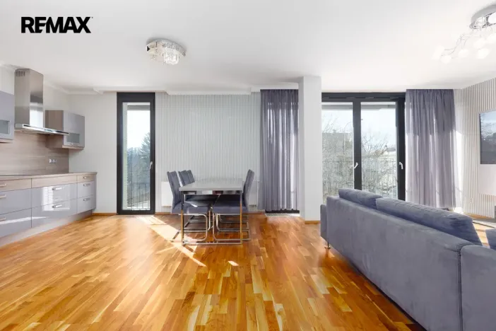 Prodej bytu 3+kk, Karlovy Vary, Pražská silnice, 99 m2