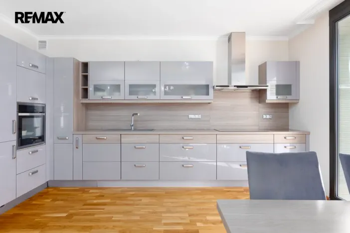 Prodej bytu 3+kk, Karlovy Vary, Pražská silnice, 99 m2