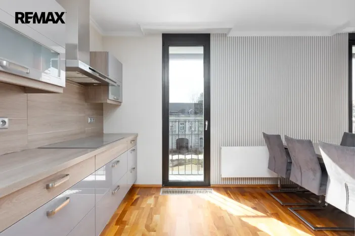 Prodej bytu 3+kk, Karlovy Vary, Pražská silnice, 99 m2