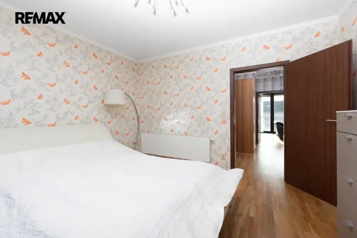 Prodej bytu 2+kk, Karlovy Vary, Pražská silnice, 63 m2