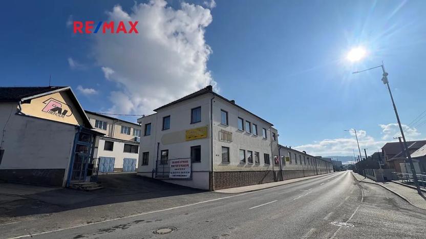 Pronájem kanceláře, Beroun, Lidická, 3000 m2