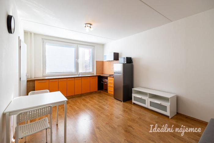 Pronájem bytu 1+kk, Praha - Troja, Sosnovecká, 28 m2