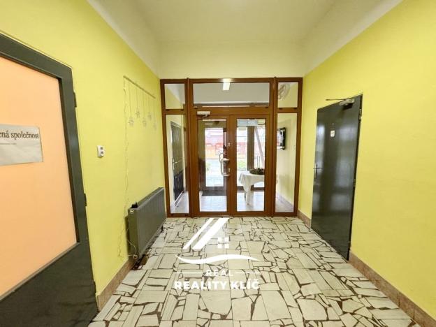 Prodej obchodního prostoru, Vřesina, 21. dubna, 613 m2