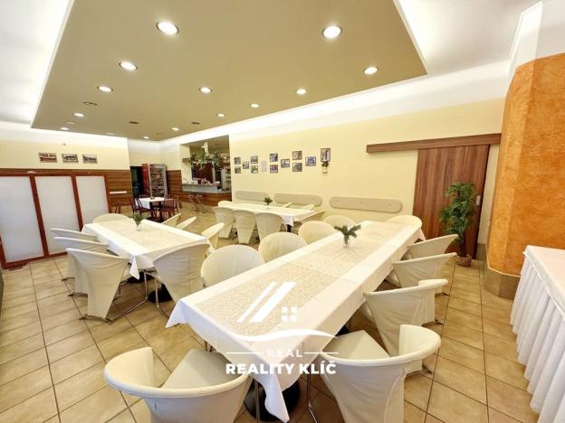 Prodej obchodního prostoru, Vřesina, 21. dubna, 613 m2