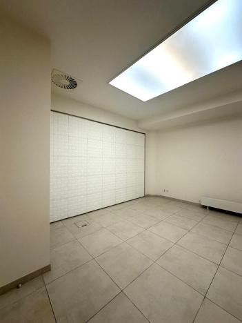 Pronájem obchodního prostoru, Praha - Karlín, Křižíkova, 25 m2