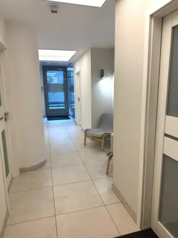 Pronájem obchodního prostoru, Praha - Karlín, Křižíkova, 54 m2