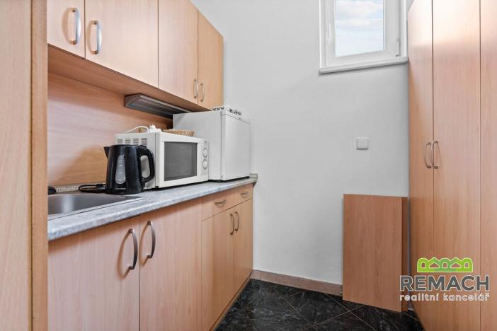 Pronájem skladu, Uherský Brod, Stolařská, 440 m2