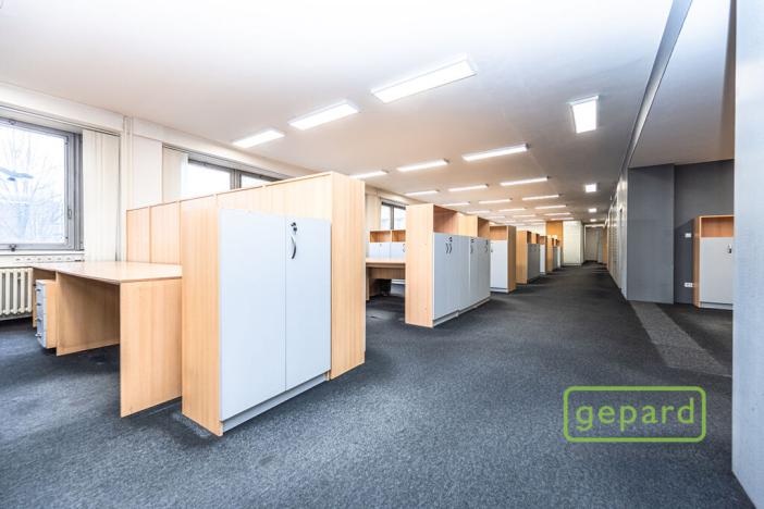 Pronájem kanceláře, Praha - Motol, Plzeňská, 653 m2