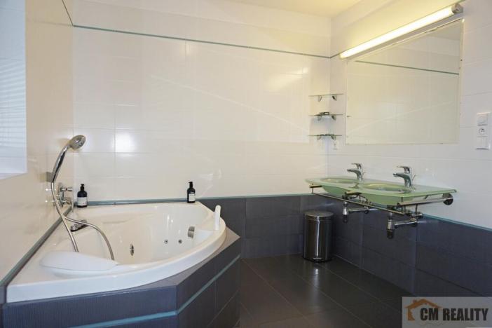 Prodej rodinného domu, Praha - Třebonice, Do zahrádek II, 198 m2