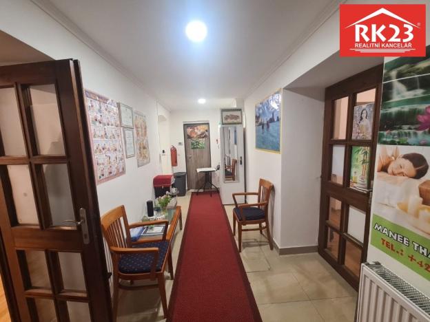 Pronájem obchodního prostoru, Mariánské Lázně, Hlavní třída, 13 m2