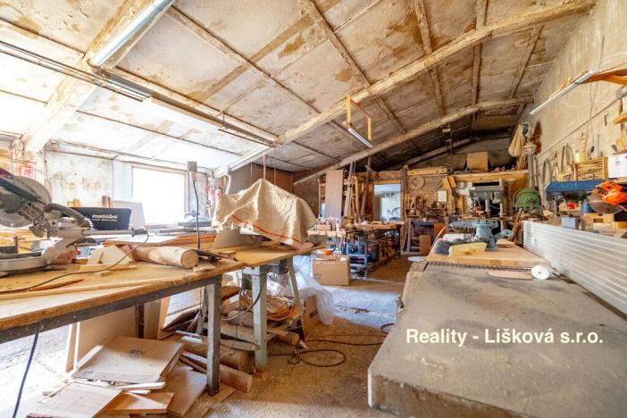 Prodej výrobních prostor, Žalany, Černčická, 18052 m2