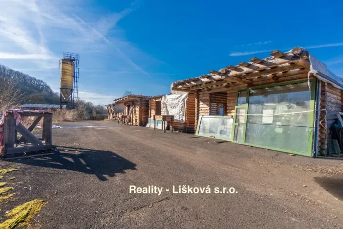 Prodej výrobních prostor, Žalany, Černčická, 18052 m2