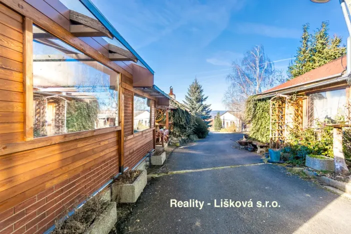 Prodej výrobních prostor, Žalany, Černčická, 18052 m2