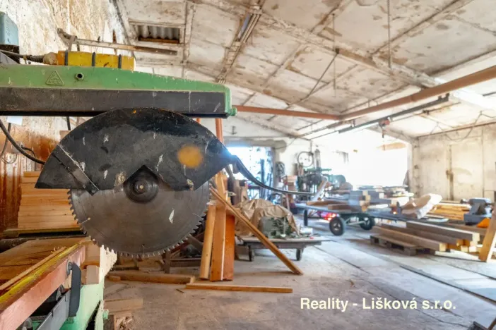 Prodej výrobních prostor, Žalany, Černčická, 18052 m2