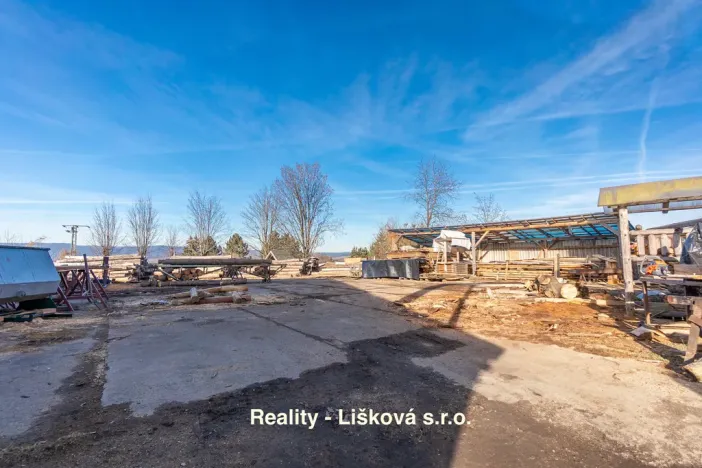 Prodej výrobních prostor, Žalany, Černčická, 18052 m2