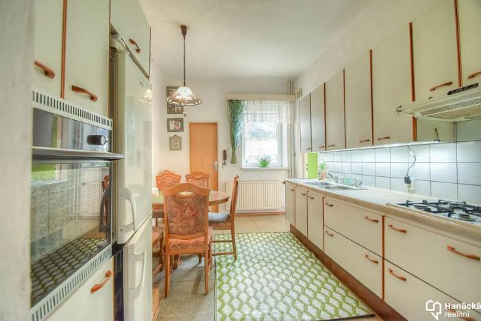 Prodej rodinného domu, Olomouc, Střední novosadská, 228 m2