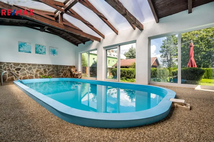 Prodej rodinného domu, Karlovy Vary - Dvory, Chebská, 256 m2