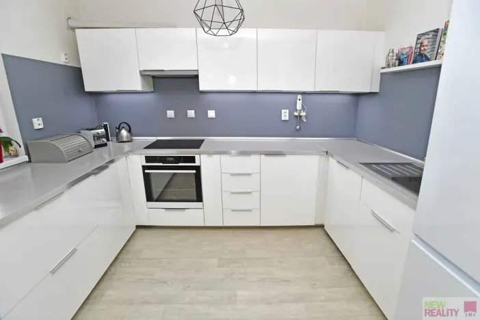Pronájem rodinného domu, Popovičky - Chomutovice, Petrovy Vrchy, 113 m2