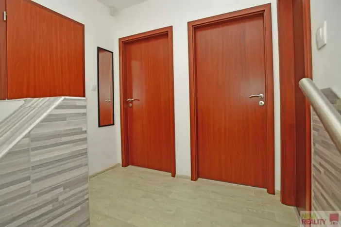 Pronájem rodinného domu, Popovičky - Chomutovice, Petrovy Vrchy, 113 m2