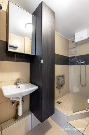 Pronájem bytu 2+kk, Hostivice, Čsl. armády, 60 m2