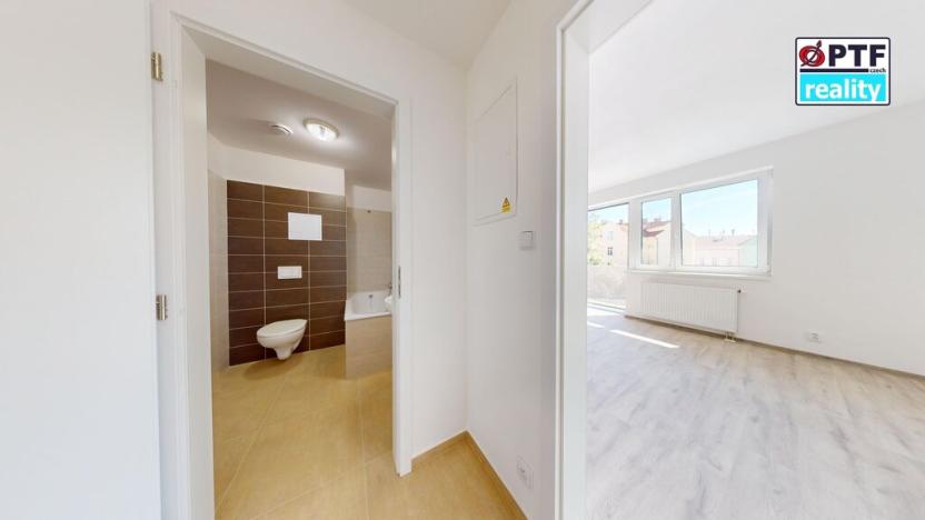 Pronájem bytu 1+kk, Plzeň, Železniční, 43 m2