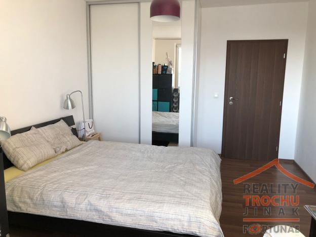 Prodej bytu 2+kk, Hradec Králové, Hradecká, 47 m2