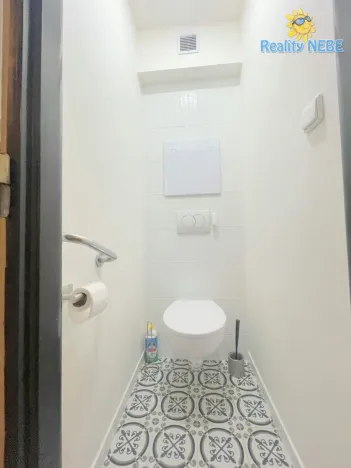 Pronájem bytu 3+1, Praha - Michle, Pod dálnicí, 75 m2