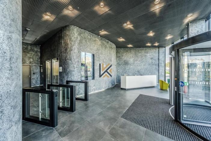 Pronájem kanceláře, Praha - Vokovice, Evropská, 300 m2