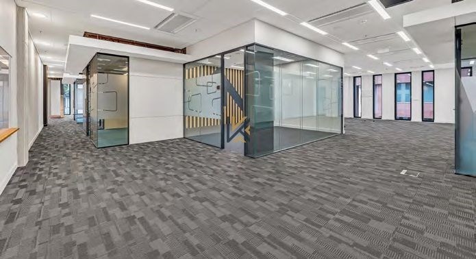 Pronájem kanceláře, Praha - Dejvice, Evropská, 600 m2